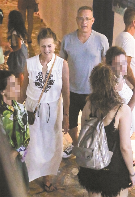 Ο ασθενής κύριος Χανκς, η Αντίπαρος, η Ριάνα