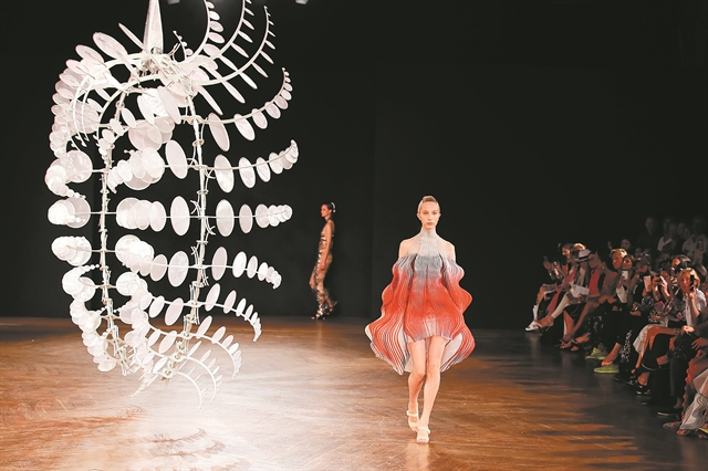 Η σιλουέτα του καλλιτέχνη