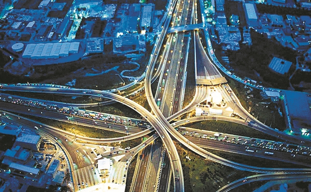 Σκληρή γλώσσα για τα διόδια της Αττικής Οδού