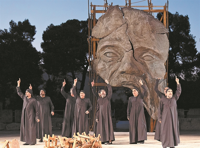 Παρελθόν ως παρόν και μέλλον