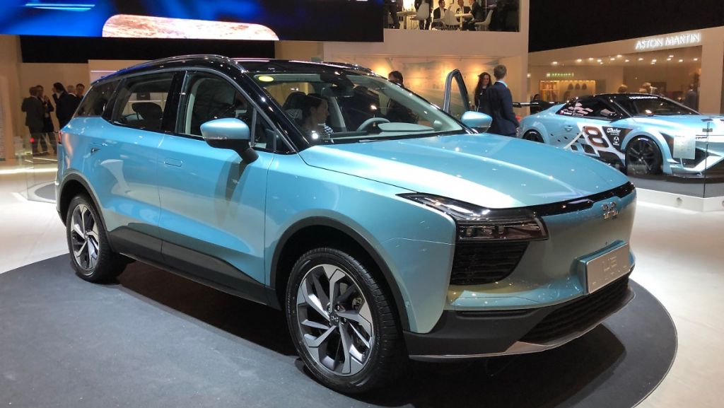 Aiways U5: Το νέο κινέζικο ηλεκτρικό αυτοκίνητο που έρχεται οδικώς στην Ευρώπη