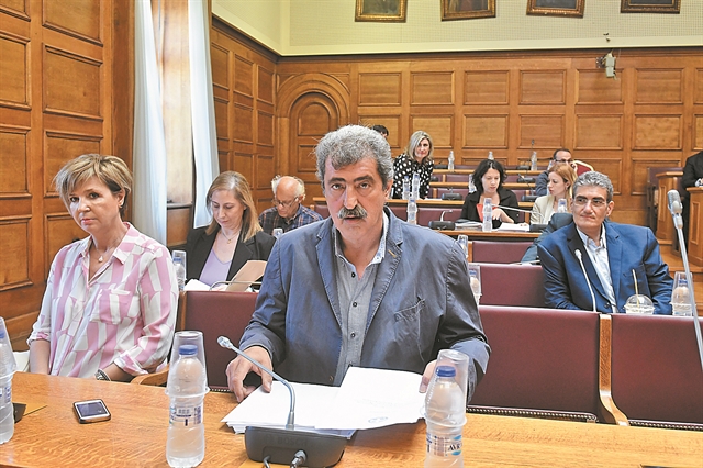 Προεδρική αντίσταση στην αντικαπνιστική εκστρατεία