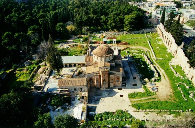 Κλειστή το Σάββατο η Μονή Δαφνίου λόγω του σεισμού