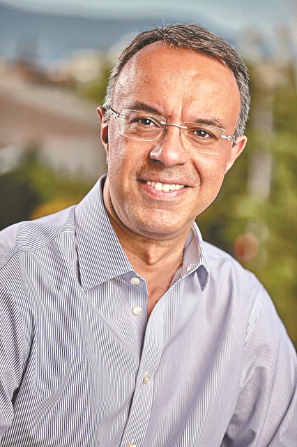 Ο Τσίπρας κατασκευάζει δράκους και fake news