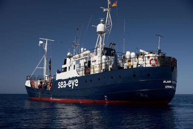 Η Μάλτα δέχεται τους 65 μετανάστες του «Alan Kurdi»