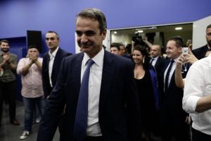 Συγκινήθηκε ο γιος του Κυριάκου Μητσοτάκη ακούγοντας την ομιλία του πατέρα του