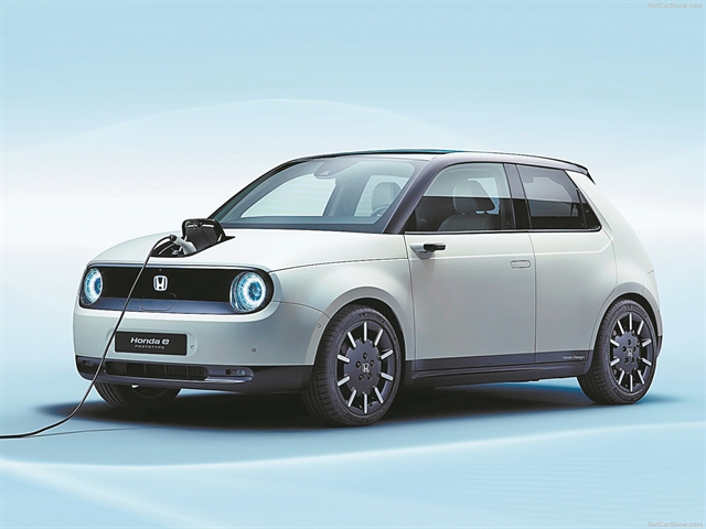 Με αυτονομία 200 χλμ. το ηλεκτρικό Honda e