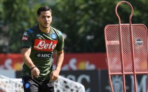 Νάπολι : Ο Μανωλάς τραγούδησε… Lucio Dalla