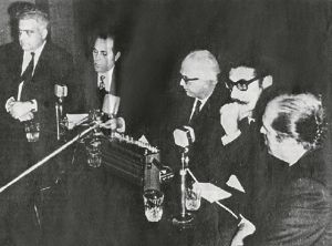 Πενήντα χρόνια μετά
