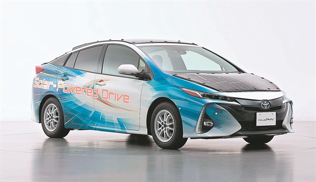 Ερχονται τα αυτοκίνητα με φωτοβολταϊκά!