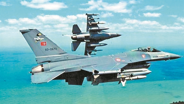 Τρεις υπερπτήσεις-πρόκληση από την Αγκυρα