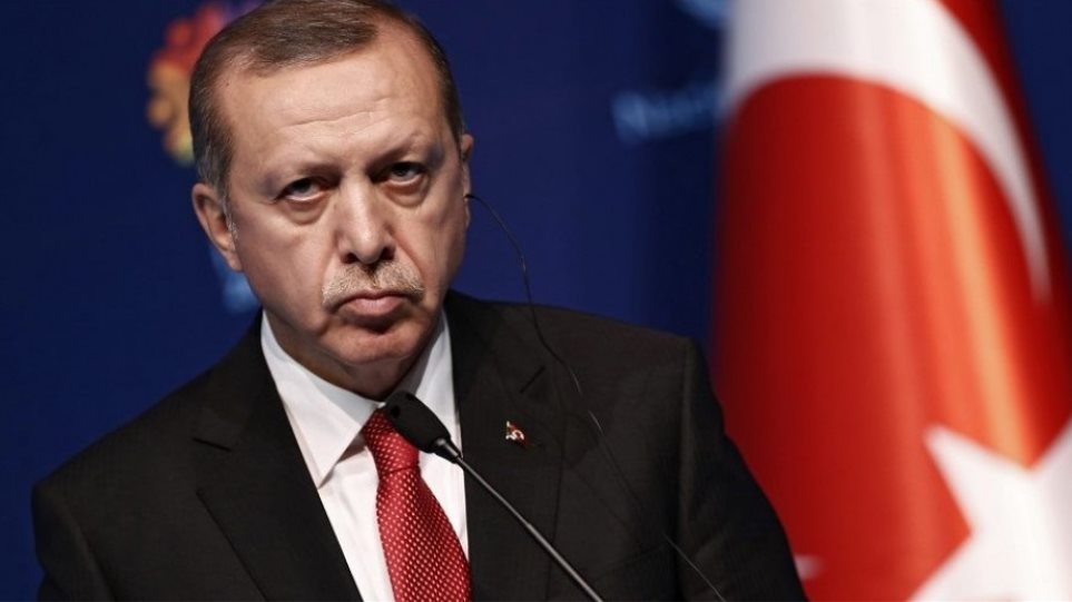 Ο Ερντογάν, ο κεντρικός τραπεζίτης και η προσπάθεια διάσωσης της τουρκικής λίρας