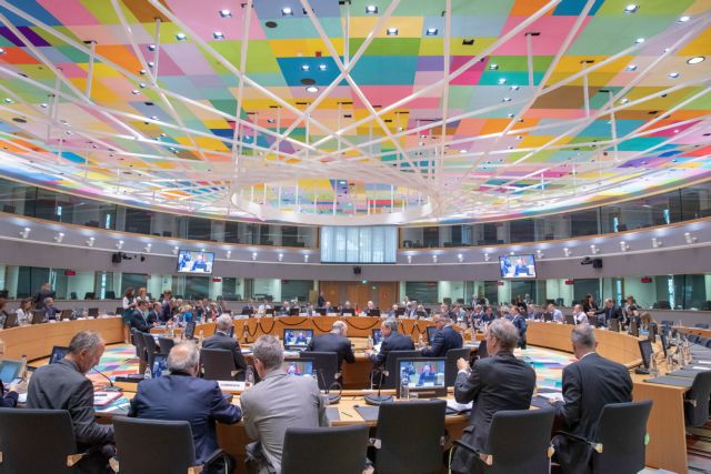 Eurogroup : Αυστηρό μήνυμα για τα πλεονάσματα με το καλημέρα