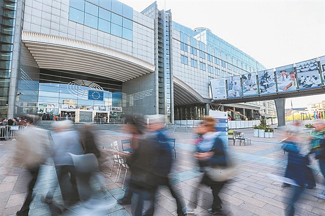 47 κοινοβουλευτικοί κλητήρες για την Ευρωπαϊκή Ενωση