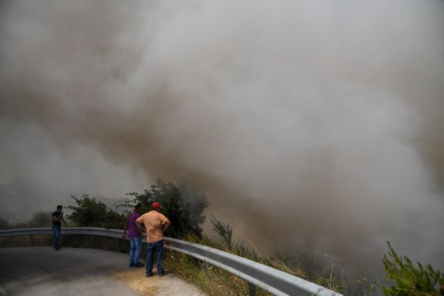 Πύρινος εφιάλτης στην Εύβοια, κηρύχθηκε σε κατάσταση έκτακτης ανάγκης – Συνεχείς αναζωπυρώσεις