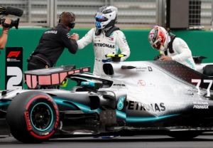 Pole position o Μπότας στην… έδρα του Χάμιλτον