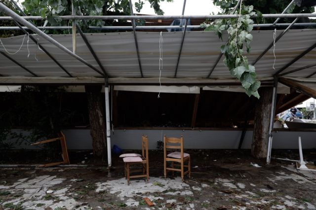 Συγκλονιστικό βίντεο από τη Χαλκιδική: Εστιατόριο στο έλεος της θεομηνίας