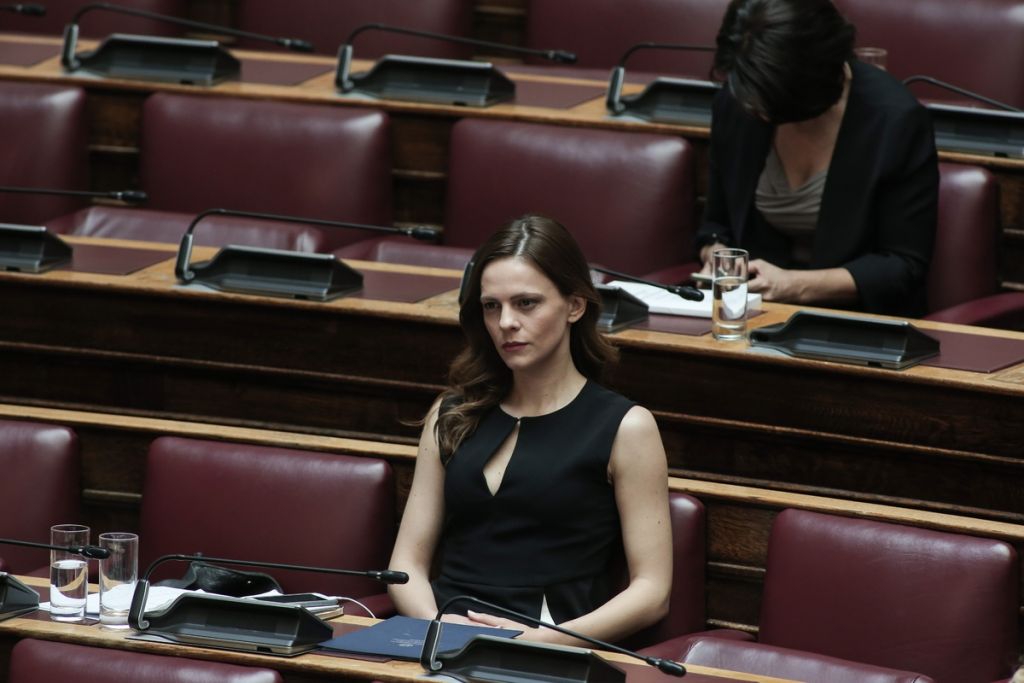 Εξηγήσεις Αχτσιόγλου για τις συντάξεις – μαμούθ