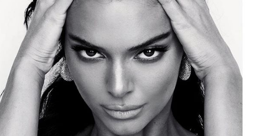 Κένταλ Τζένερ: Στη Μύκονο η ωραιότερη της οικογένειας Καρντάσιαν