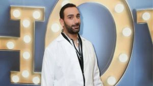 Ποια παρουσιάστρια πήγε στον Κοκλώνη να του ευχηθεί μετά το έμφραγμα;