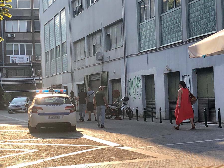 Ισχυρή έκρηξη στα δικαστήρια της Λάρισας