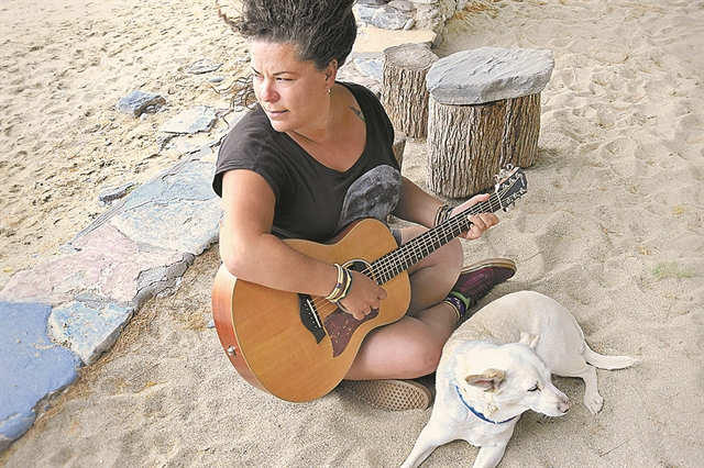 «Η ζωή μας πάσχει από δηθενιά»