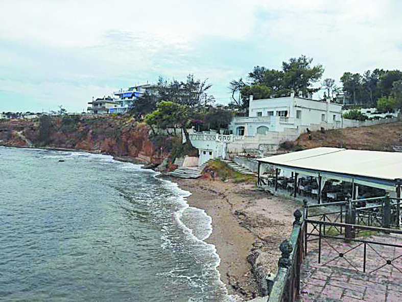 «Eβλεπες να περπατάνε άνθρωποι καμένοι»