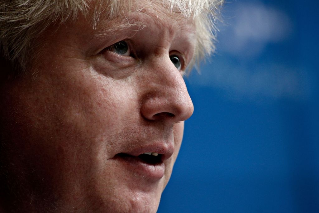 Μπόρις Τζόνσον: Η πορεία του «βρετανού Τραμπ» μέχρι την πρωθυπουργία