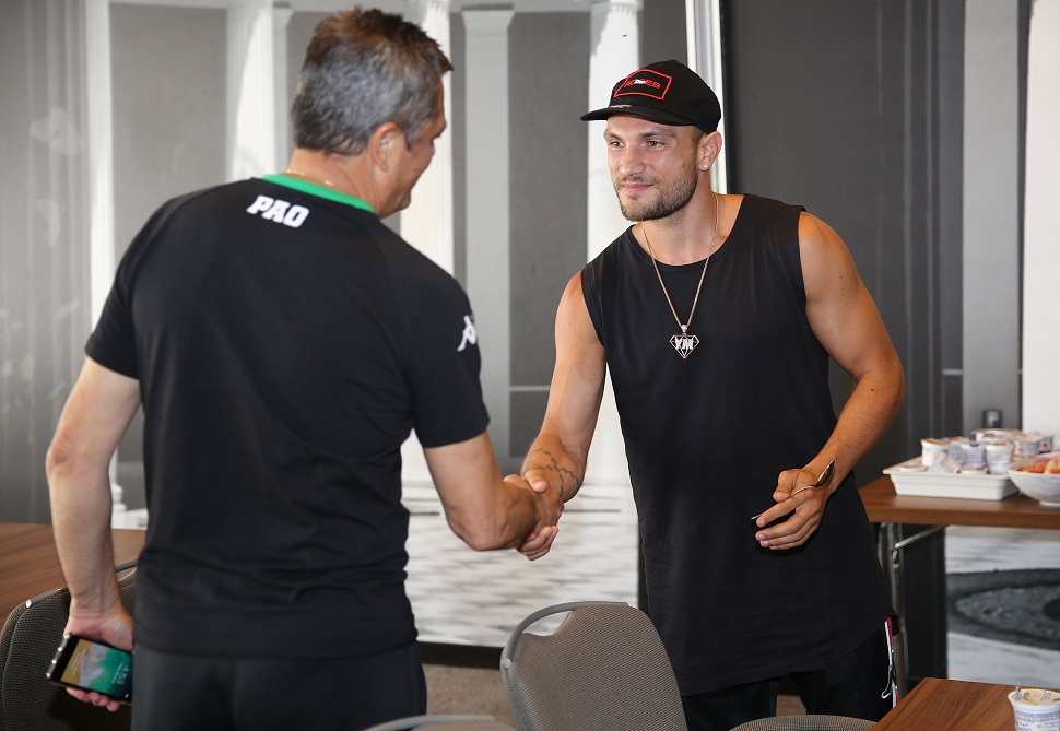 Παναθηναϊκός : Έφτασε στην Ολλανδία ο Γιοάν Μολό