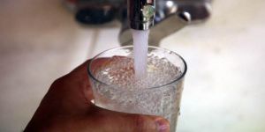 Τα καλοκαιρινά ξενύχτια αφυδατώνουν τον οργανισμό