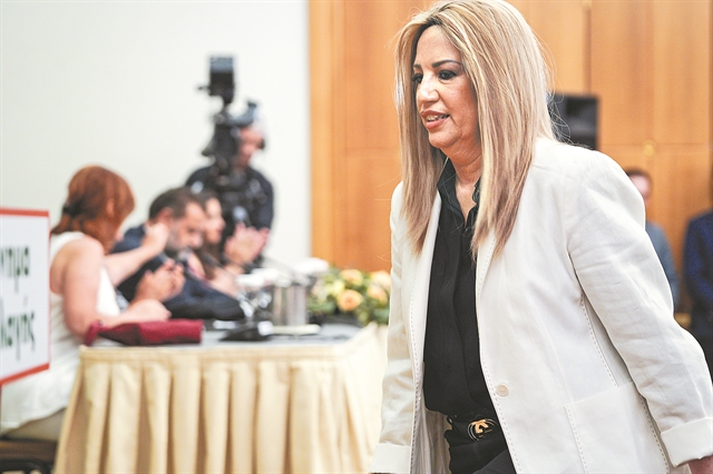 Η μάχη των σωματείων δείχνει τον δρόμο