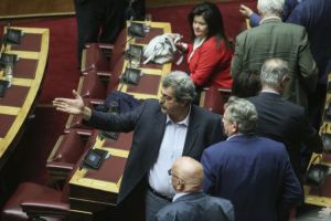 Στα ύψη η αντιπαράθεση για Πολάκη στην επιτροπή Δεοντολογίας της Βουλής