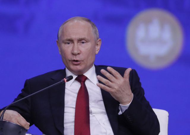Να διεξαχθεί έρευνα για τη φωτιά στο ρωσικό υποβρύχιο ζητά ο Πούτιν