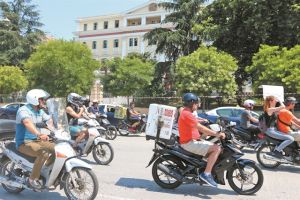 Τώρα θυμήθηκαν τα μέτρα προστασίας για κούριερ και ντελιβεράδες