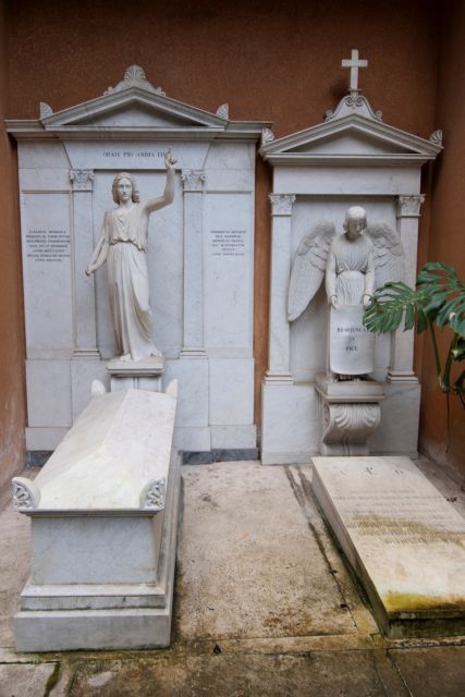 Θρίλερ στο Βατικανό: Άνοιξαν τάφους για να βρουν 16χρονη εξαφανισμένη