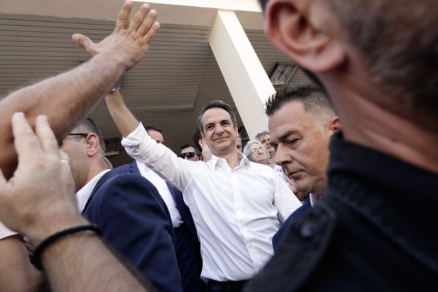 Mitsotakis wins in landslide, Tsipras announces ‘dynamic opposition’