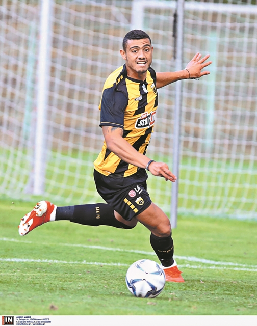 Τους βγάζει από τη «ναφθαλίνη»