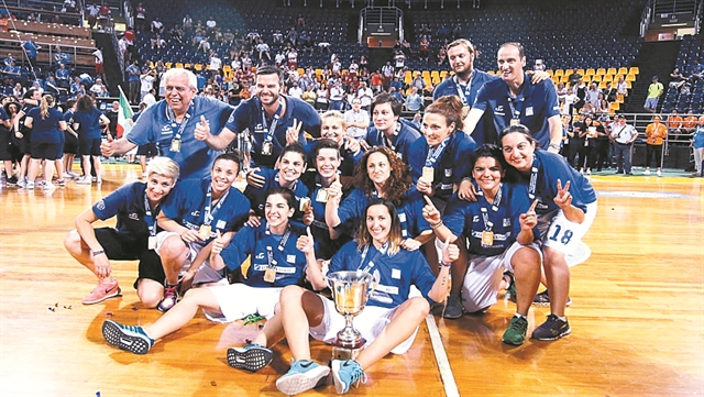 Δεν υπάρχει πλέον ταβάνι!