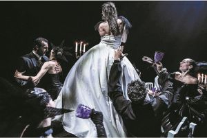 Η θεά Αρτεμις «σκαρφάλωσε» στα βουνά…