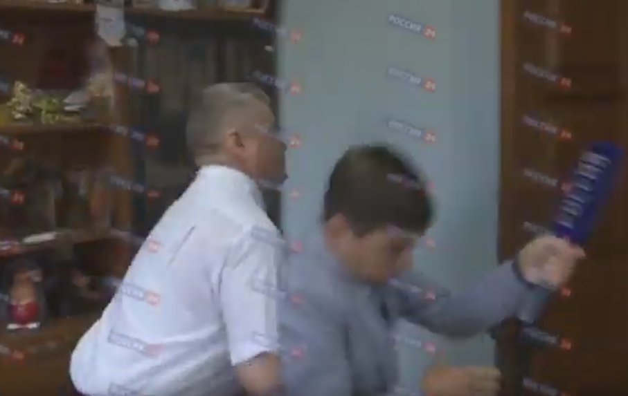 Θύμα ξυλοδαρμού δημοσιογράφος από ρώσο πολιτικό