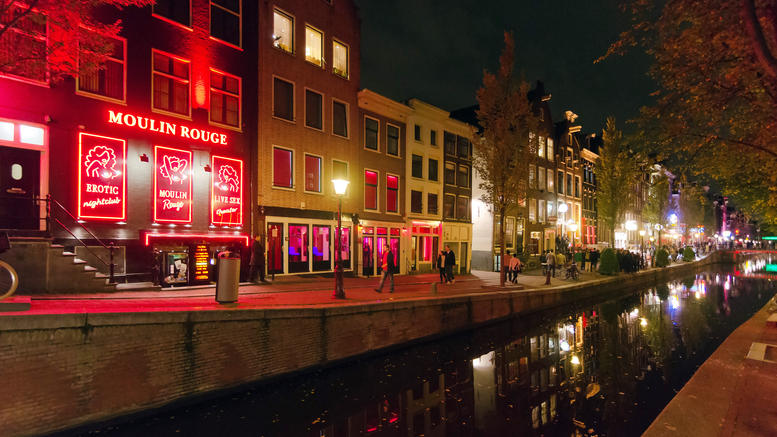 Άμστερνταμ: Τέλος εποχής για τις βιτρίνες με τις ζωντανές κούκλες στα «κόκκινα φανάρια»