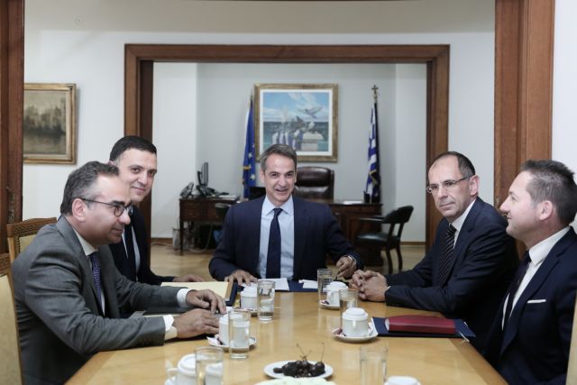 Μητσοτάκης: Προσλήψεις νοσηλευτών «όπου υπάρχει ανάγκη»