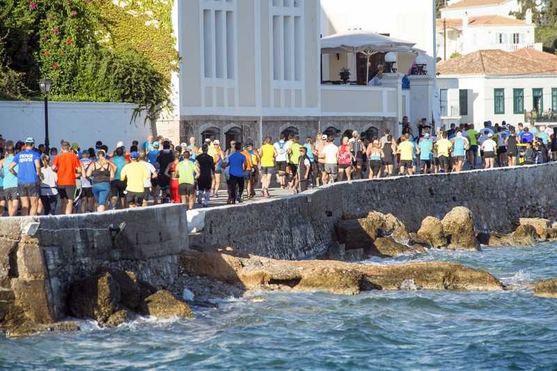 Άνοιξαν οι εγγραφές στο Spetses Mini Marathon 2019