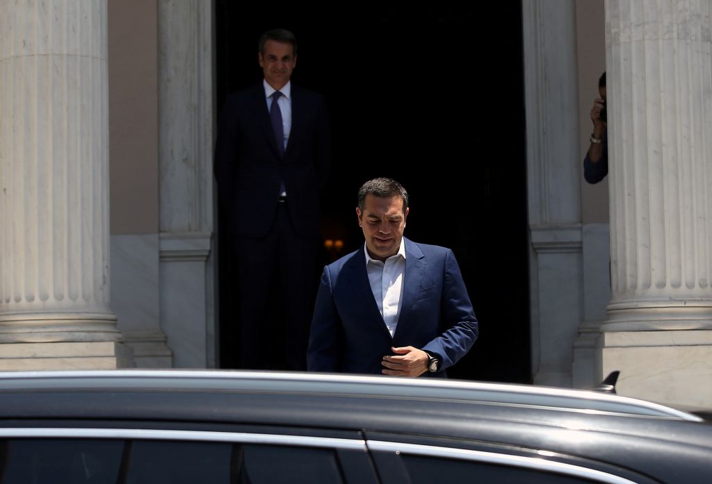 Αλλαγή σελίδας: Ο Τσίπρας παρέδωσε το Μαξίμου στον Μητσοτάκη