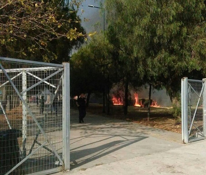 Φωτιά στο Κατράκειο Θέατρο στη Νίκαια