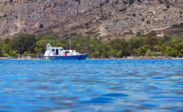 Θρίλερ με σορό άνδρα στα Λιμανάκια της Βουλιαγμένης