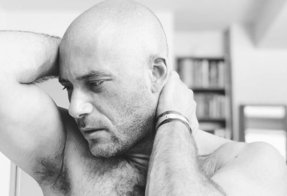 Αντίνοος Αλμπάνης: Μήνυμα αισιοδοξίας μετά τις χημιοθεραπείες