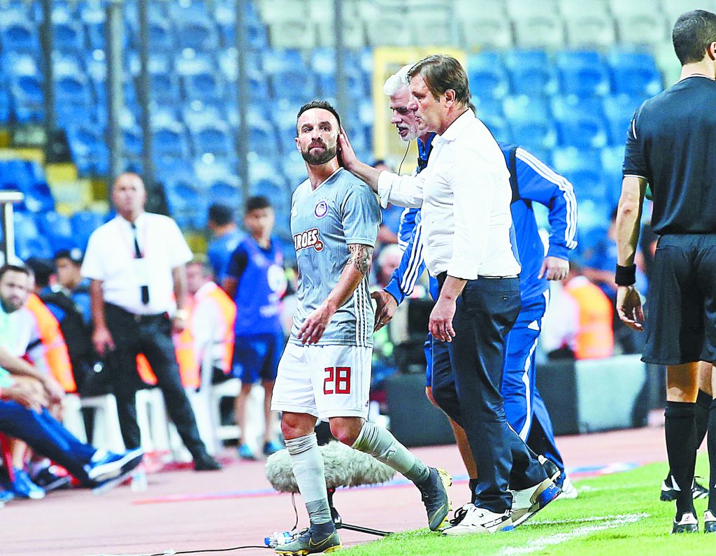 Υποψήφιοι πρωταγωνιστές στη νέα παράσταση