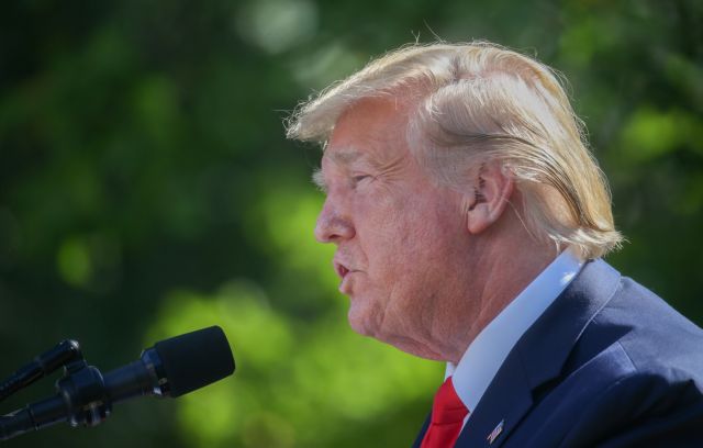 «Των φρονίμων τα παιδιά…»: Ο Τραμπ προετοιμάζεται για έναν δυνητικό… διαστημικό πόλεμο