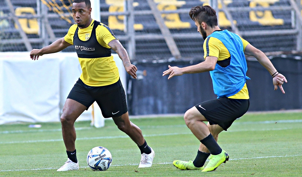 Η τελευταία προπόνηση του Άρη πριν τη Μόλντε